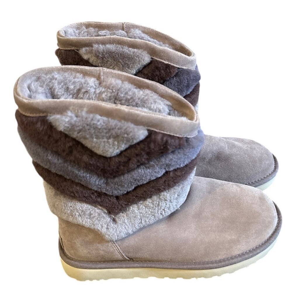 UGG Sunburst Multi-Tone Layered Sheepskin Stripe Cuff Boot Taupe Grey Size 9 NEW